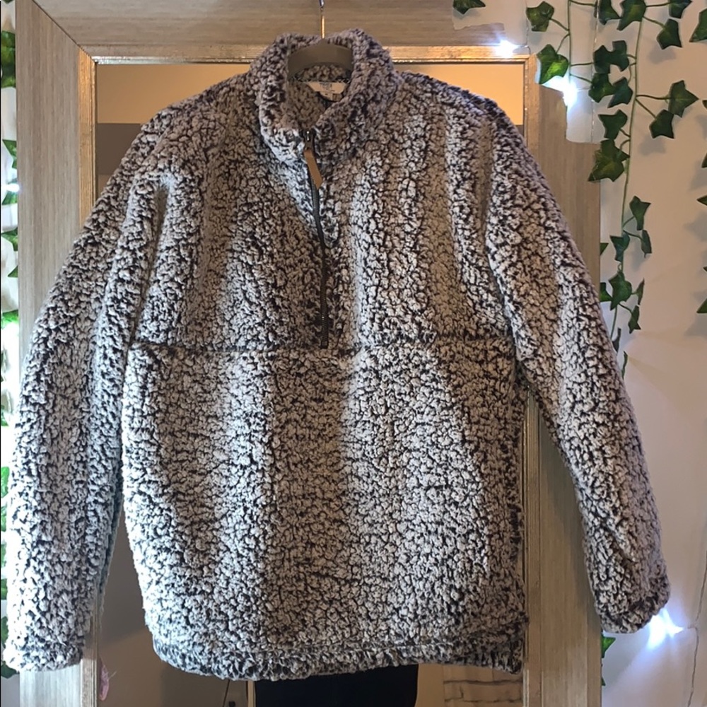 zip up fuzzy sweater